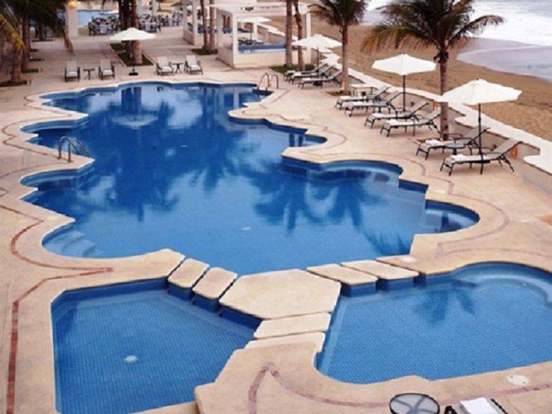 Camino Real Manzanillo Hotel Екстериор снимка