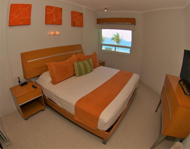 Camino Real Manzanillo Hotel Екстериор снимка