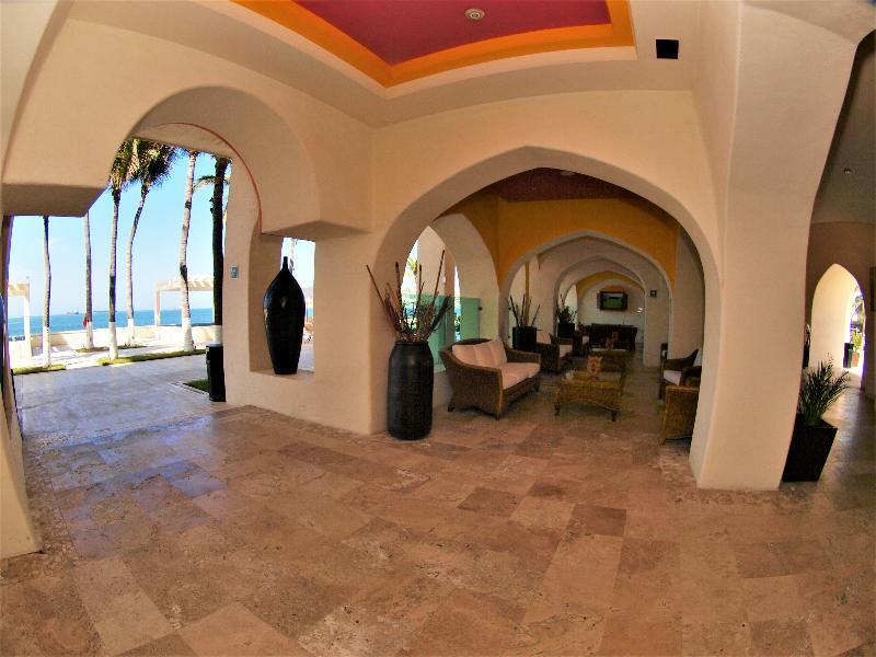Camino Real Manzanillo Hotel Екстериор снимка
